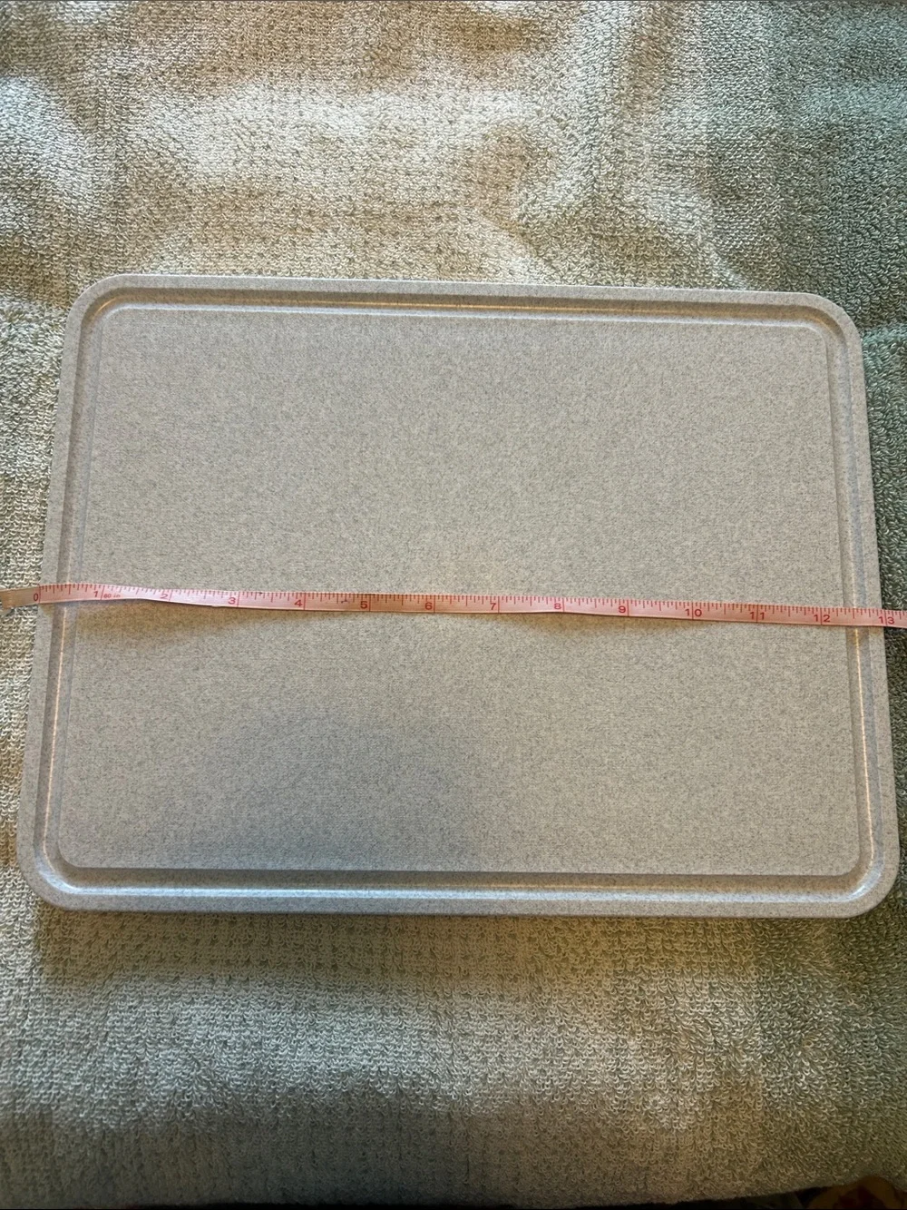 Cutco Cutting Board with feet. New! Sz M